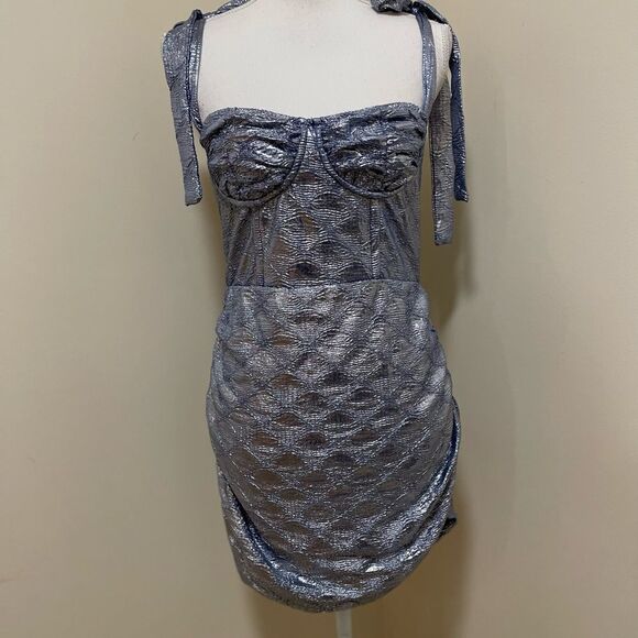 New with tag Lioness Dani mini dress size M - Picture 6 of 10